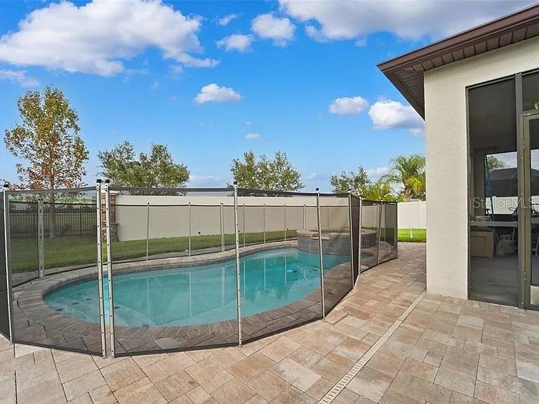11714 LAKE BLVD