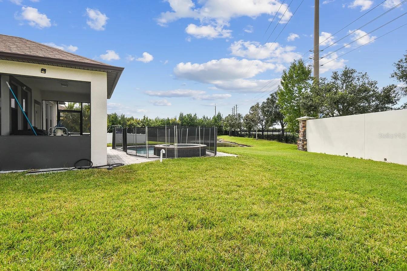 11714 LAKE BLVD