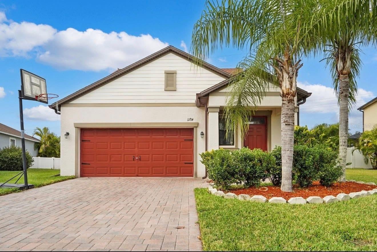 11714 LAKE BLVD
