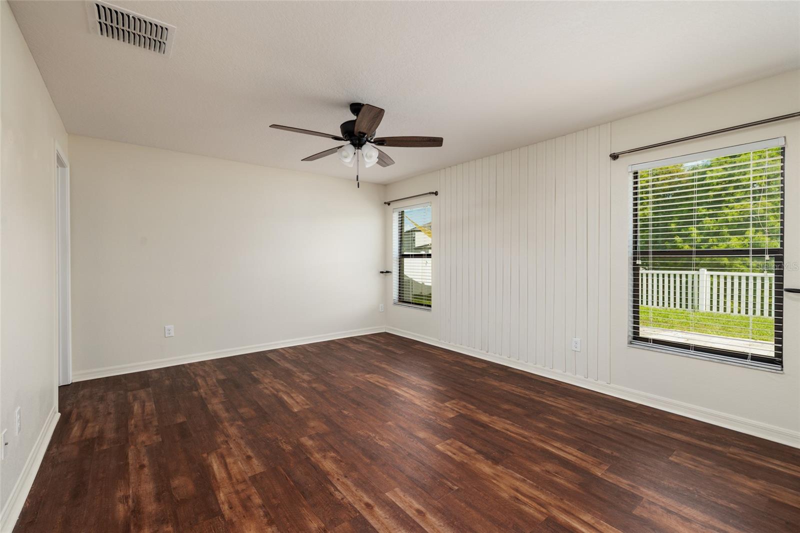 36077 STABLE WILK AVE