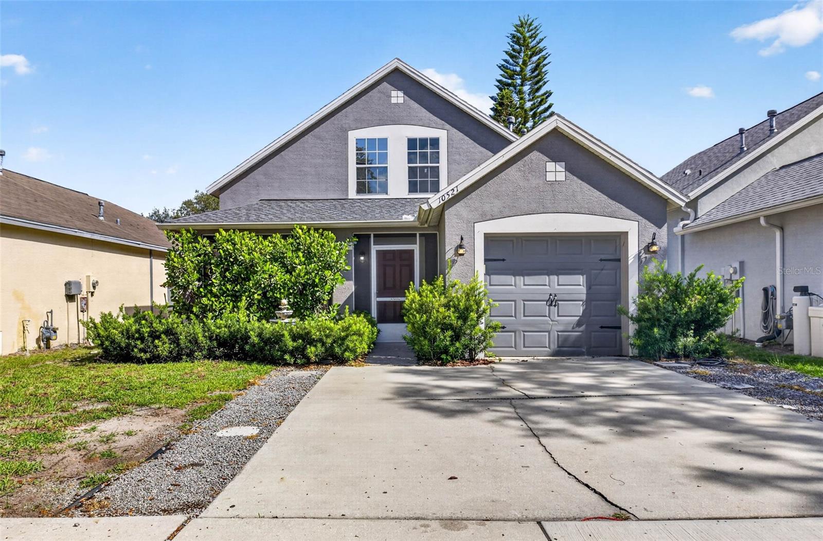 10521 LAKESIDE VISTA DR