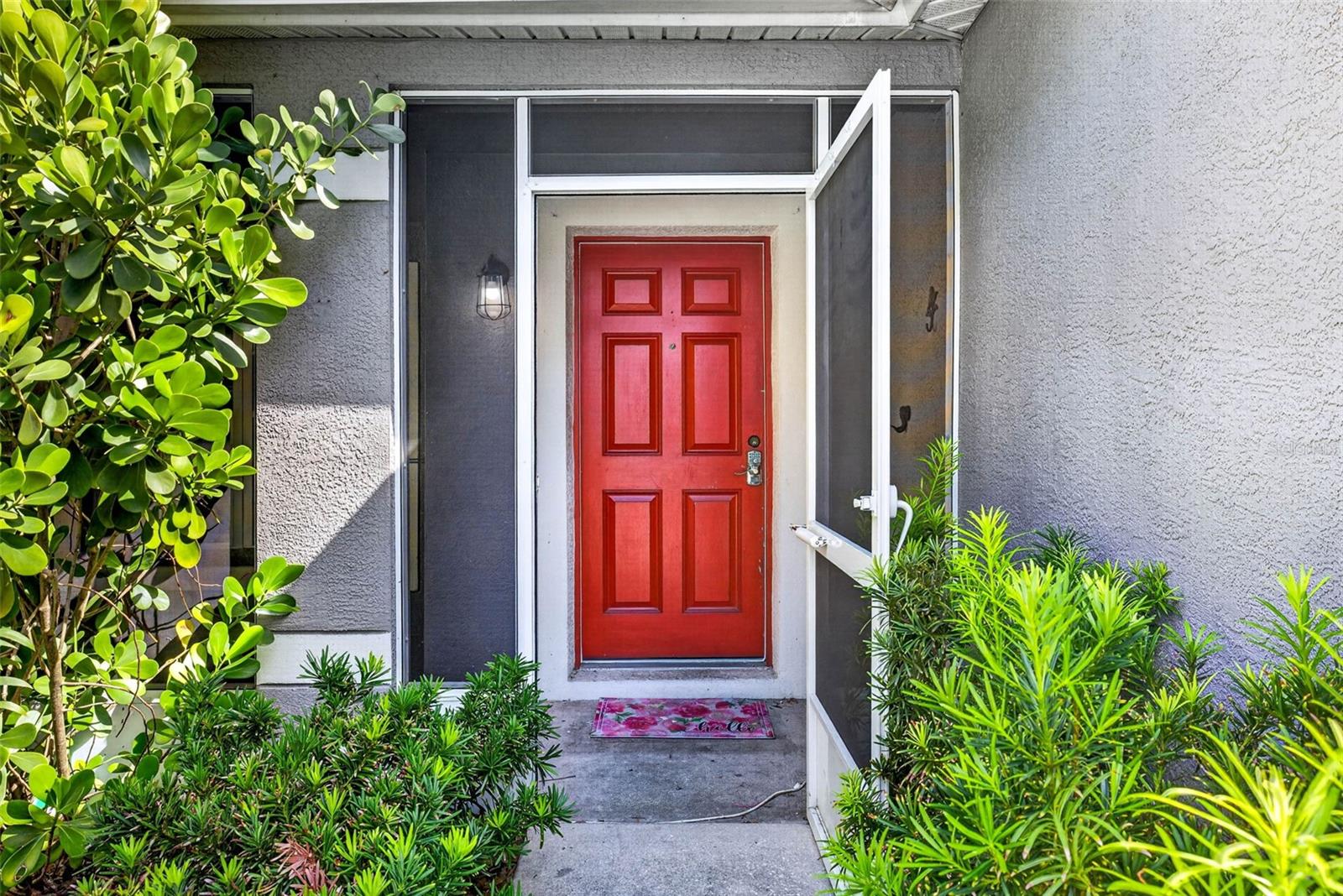 10521 LAKESIDE VISTA DR