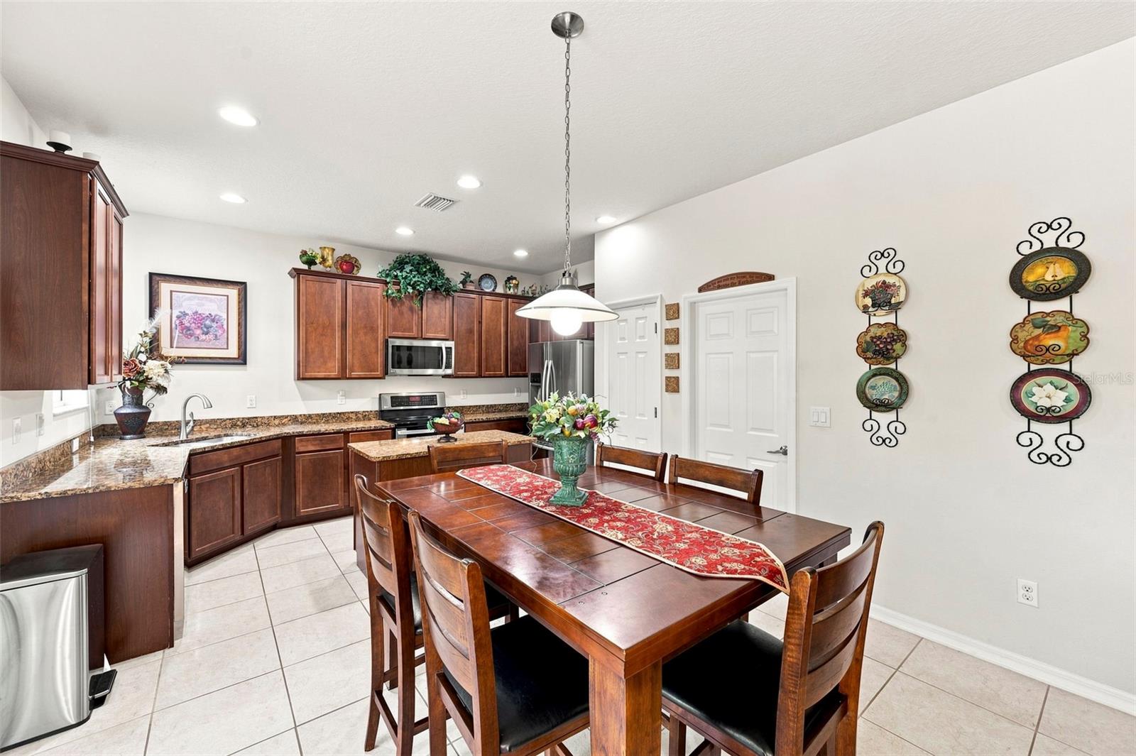 11245 BELLE HAVEN DR