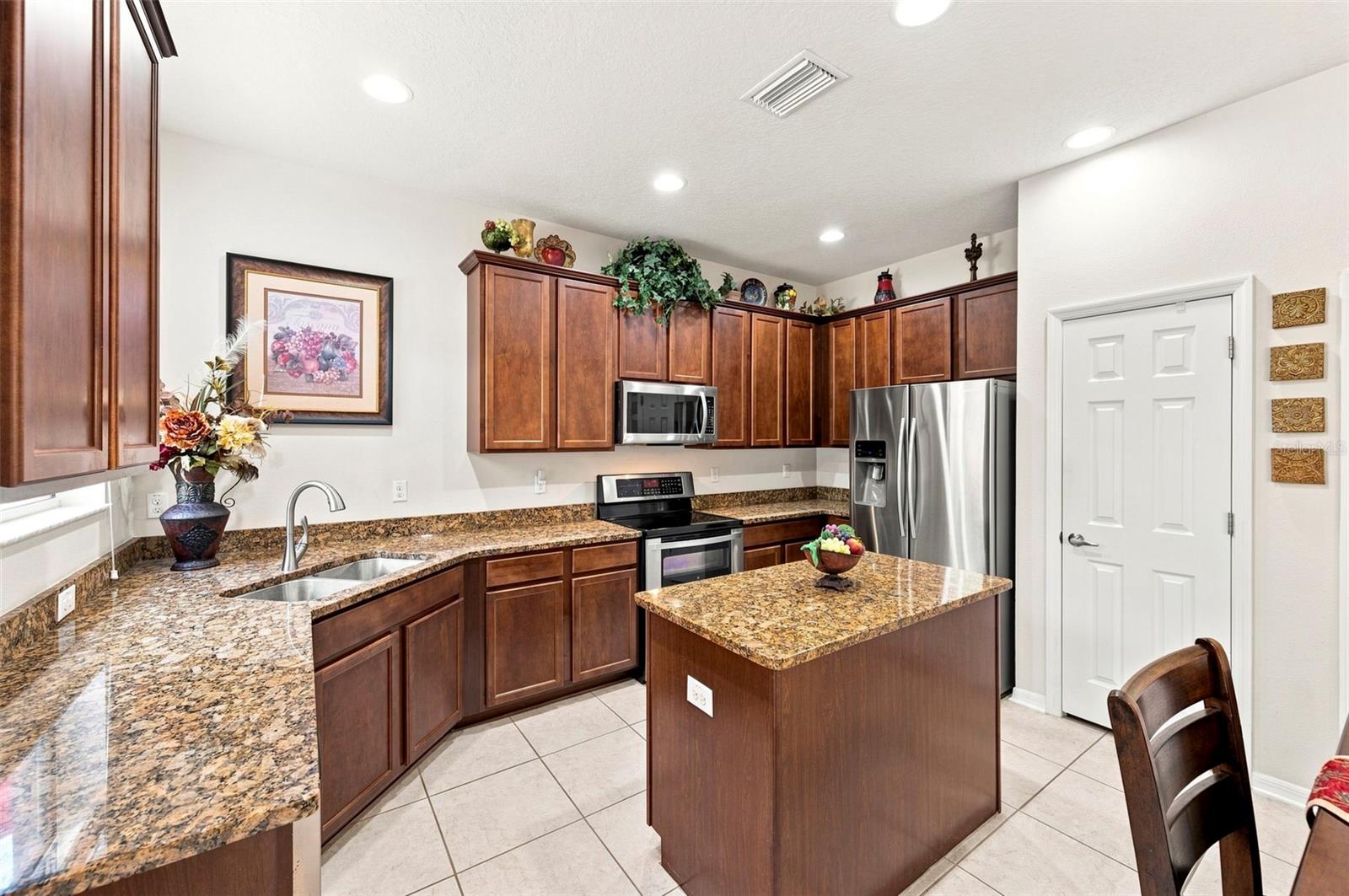 11245 BELLE HAVEN DR