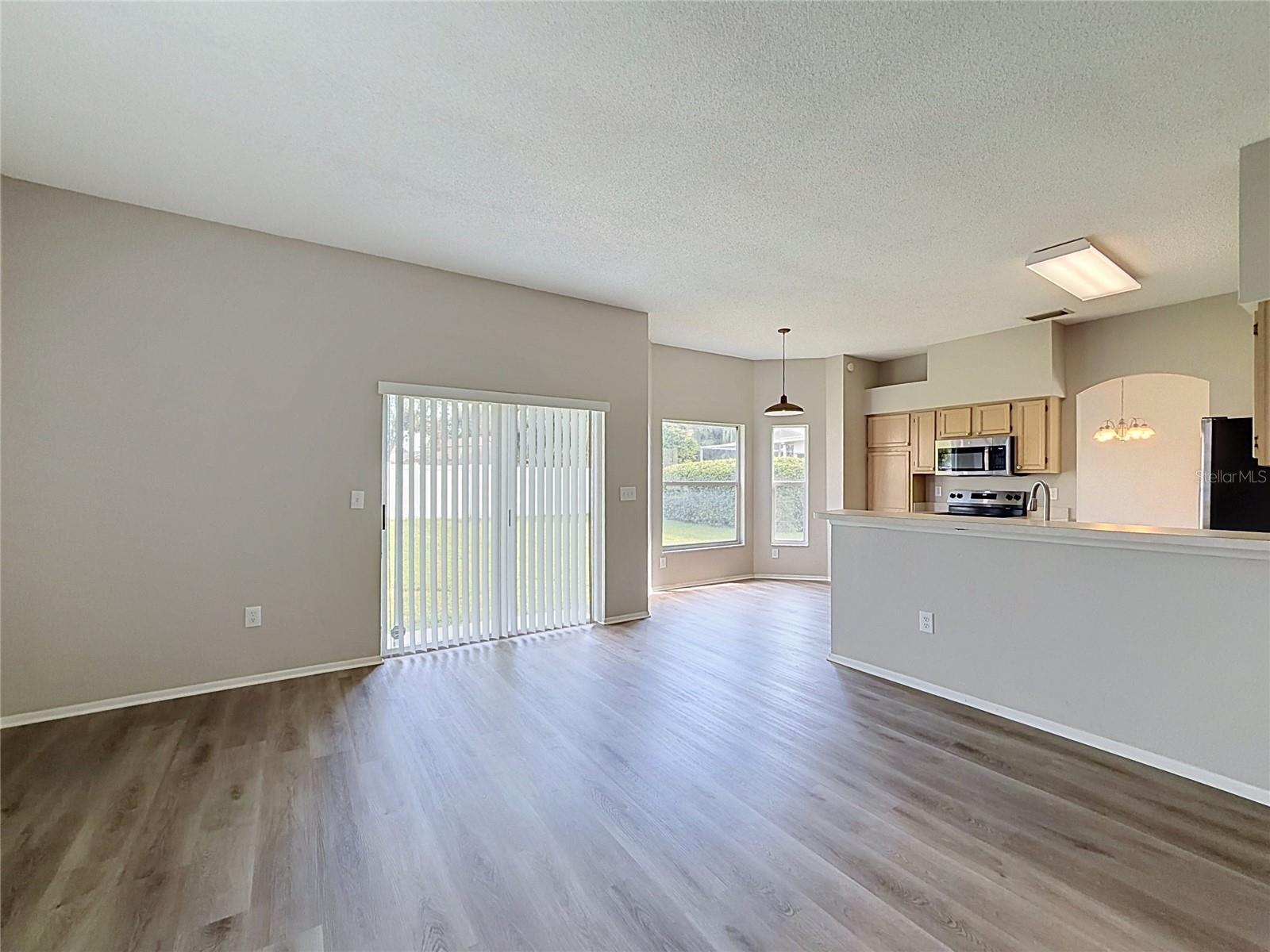 27402 CORAL SPRINGS DR
