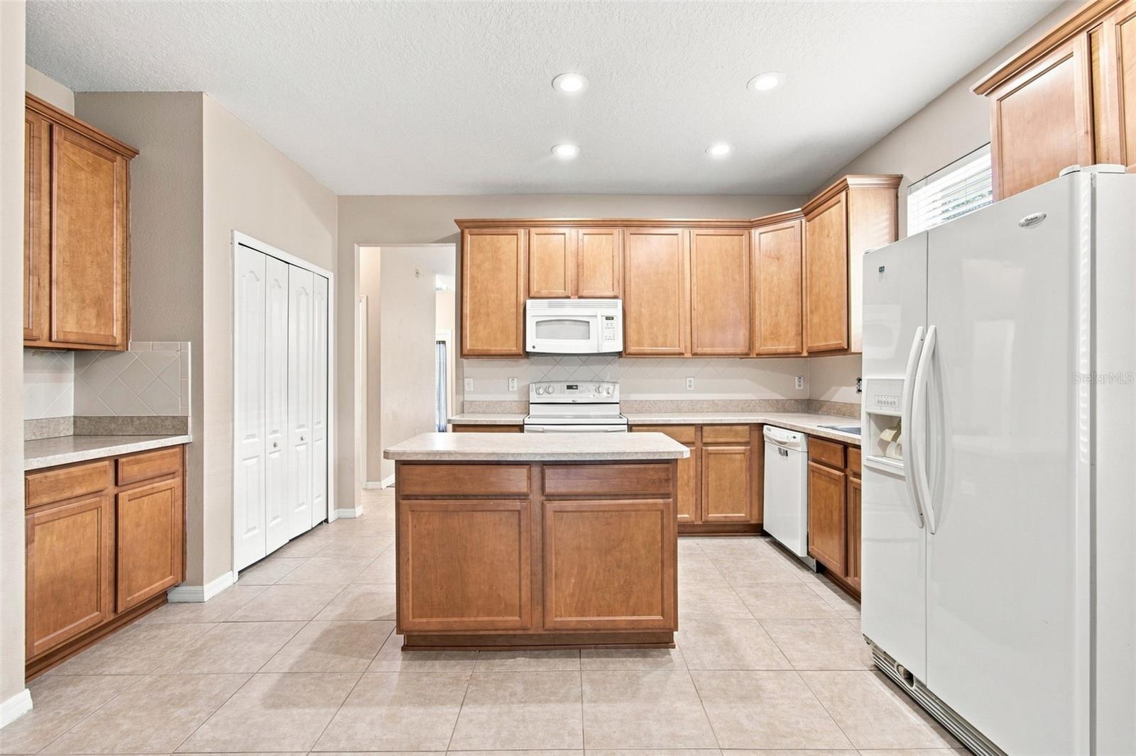 12118 COLONY LAKES BLVD