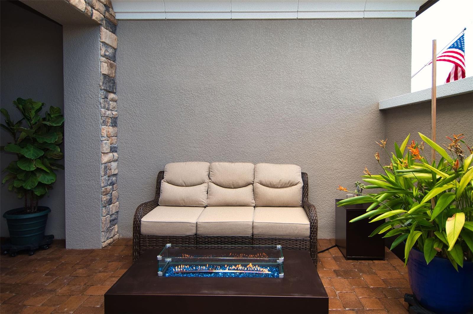 3456 FORSYTHIA DR