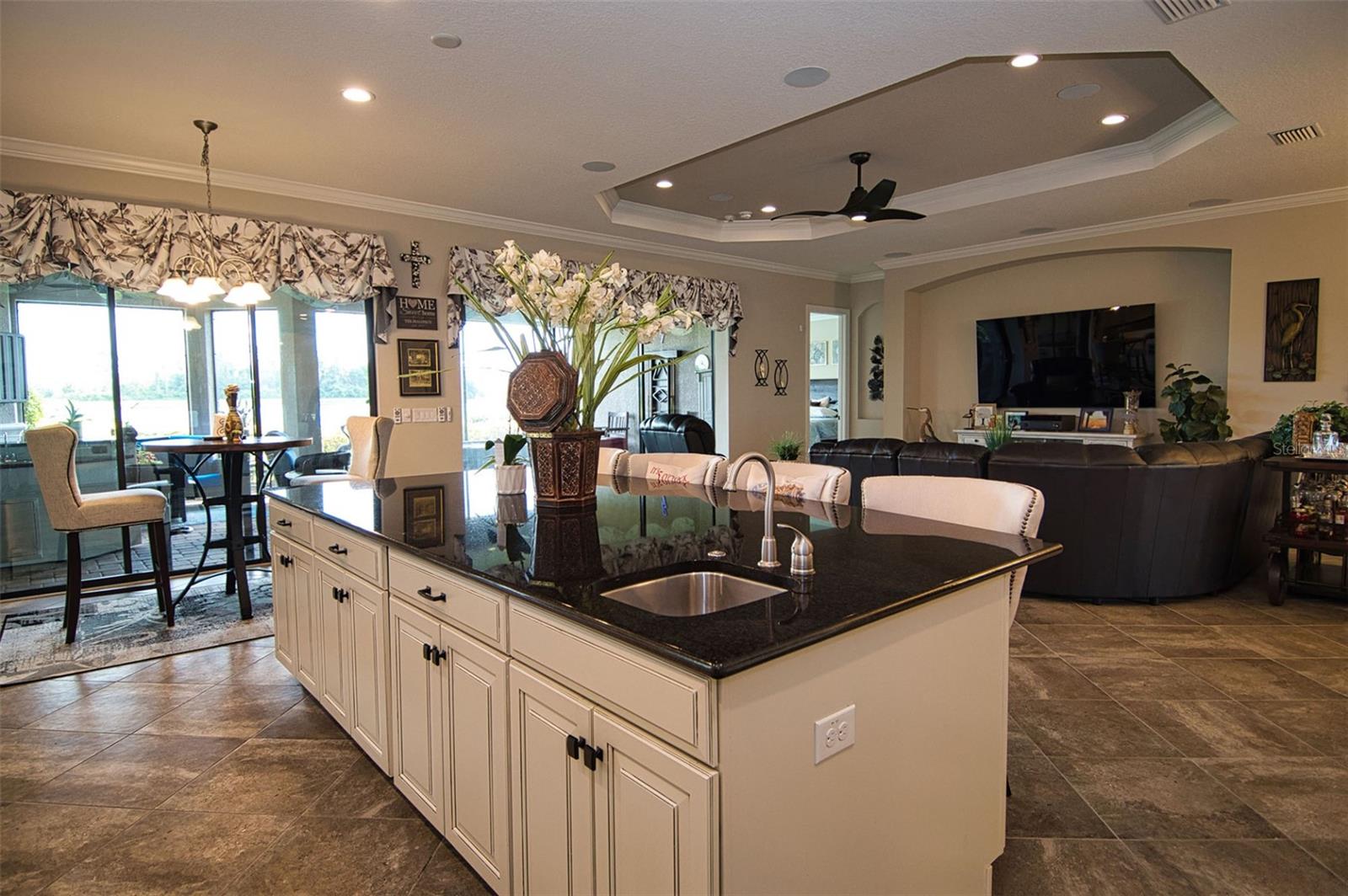 3456 FORSYTHIA DR