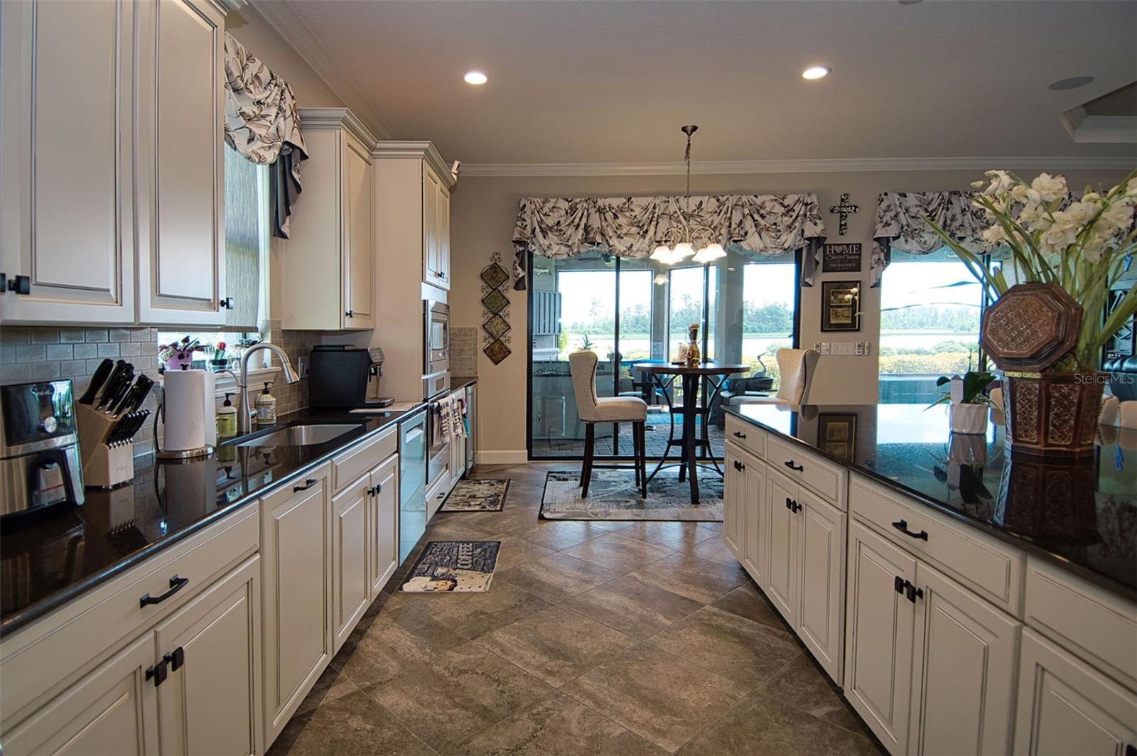 3456 FORSYTHIA DR