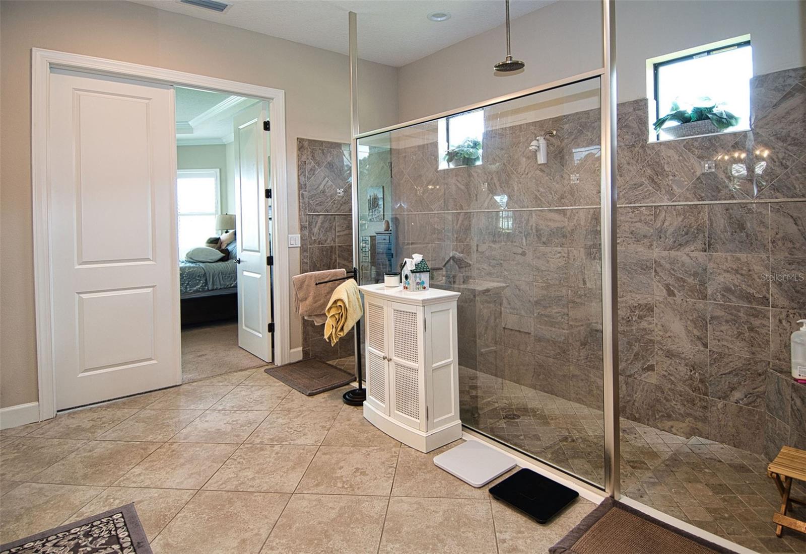 3456 FORSYTHIA DR