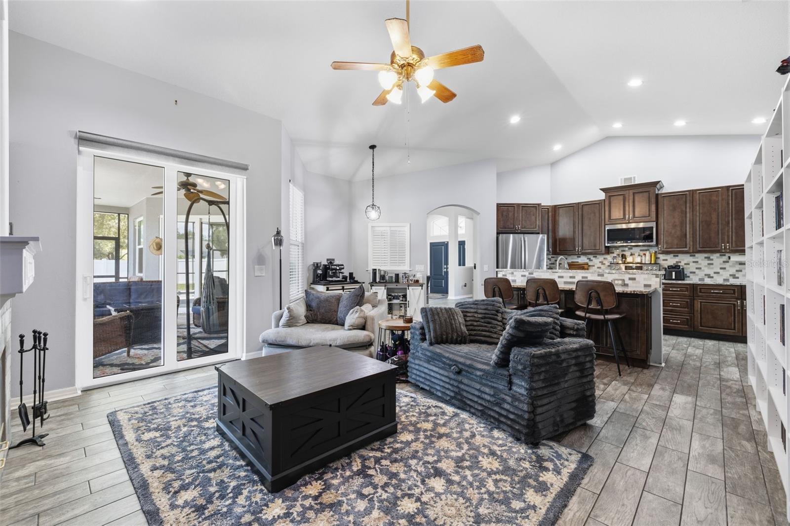 12020 RUNNING FOX CIR