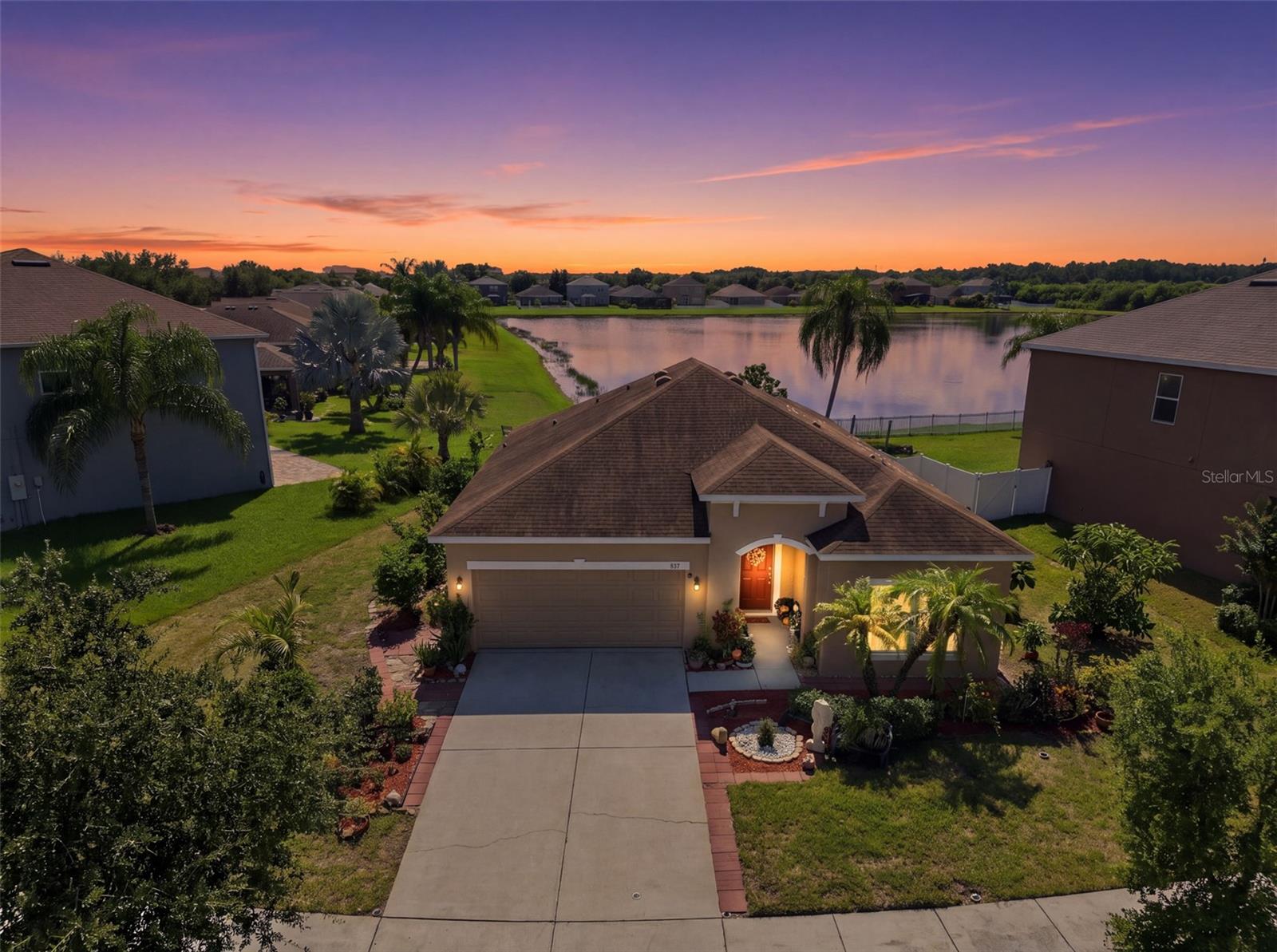 803 PARKER DEN DR