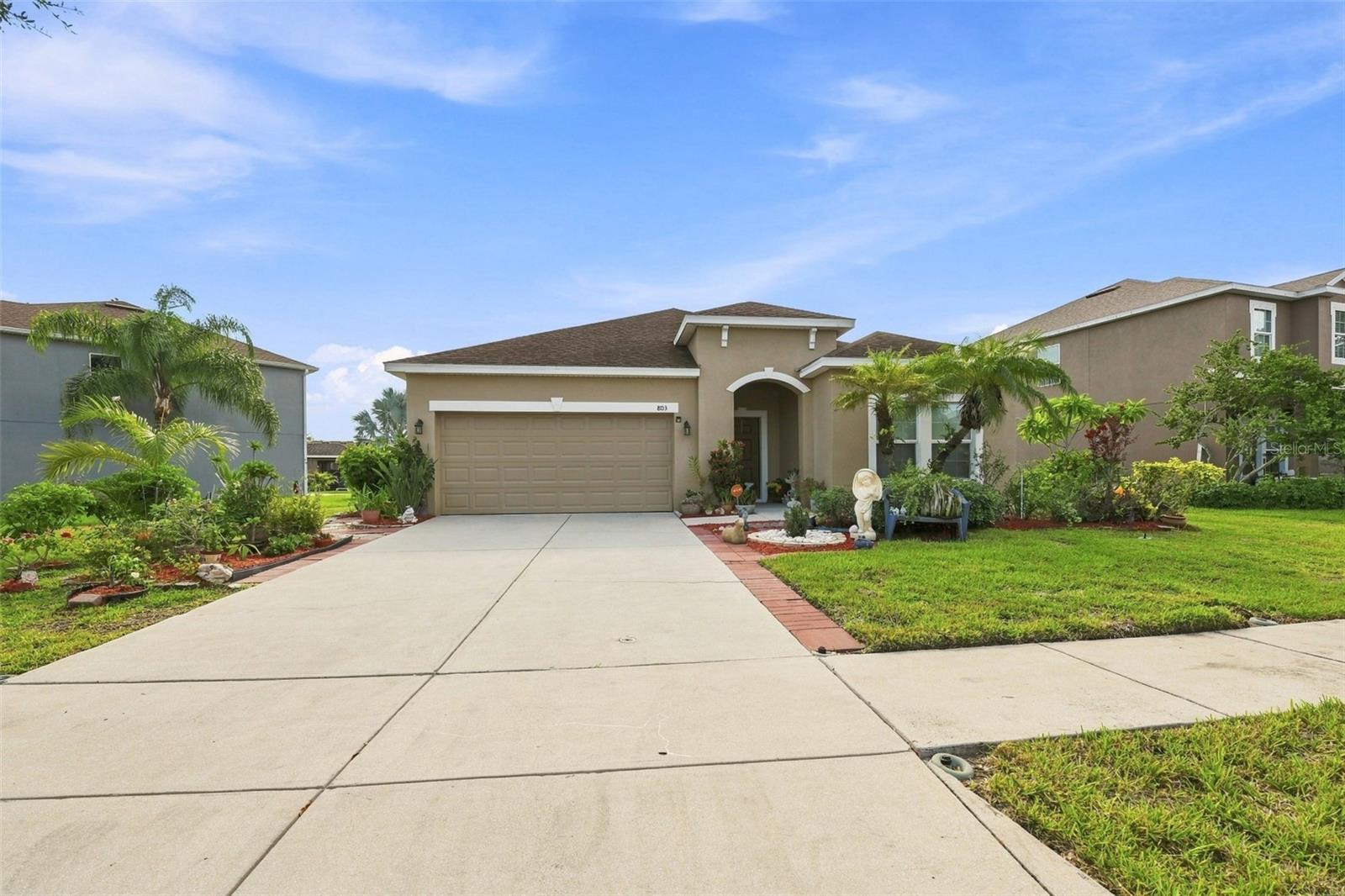 803 PARKER DEN DR