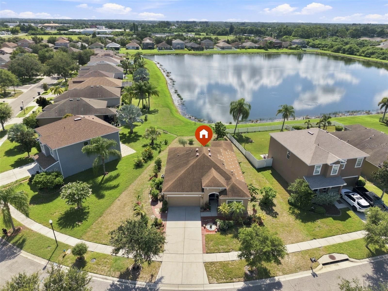 803 PARKER DEN DR
