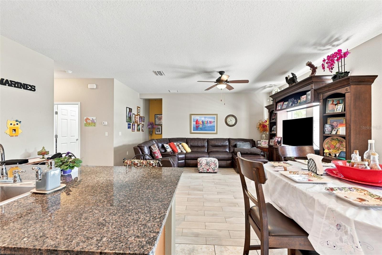 803 PARKER DEN DR