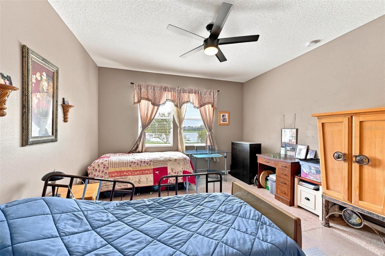 803 PARKER DEN DR