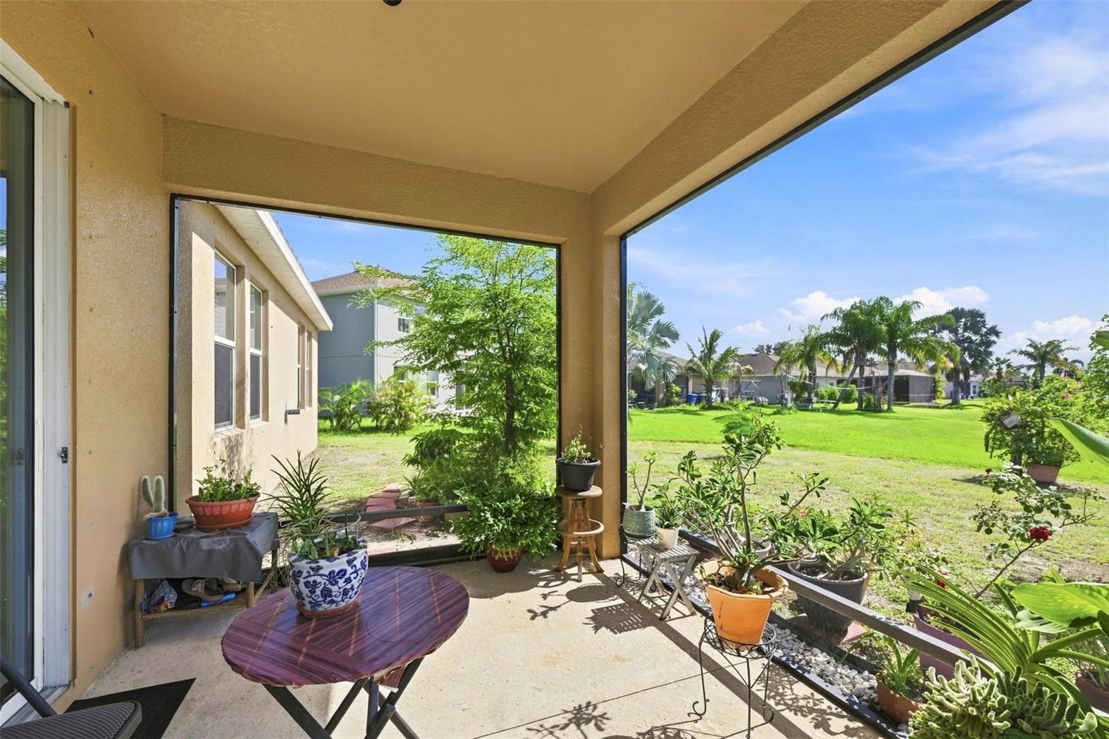 803 PARKER DEN DR