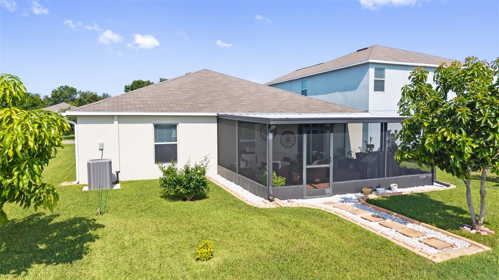 1749 BROAD WINGED HAWK DR