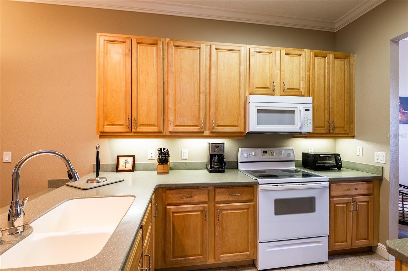6801 DALI AVE #104