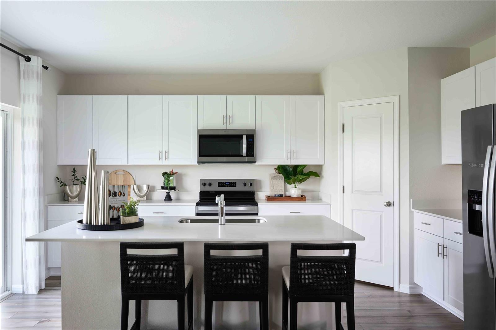 9950 SURFSIDE BAY LOOP
