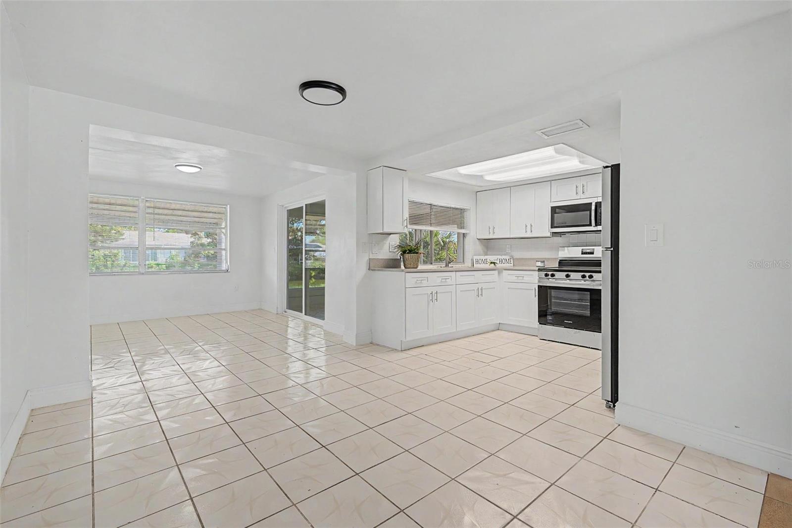 3909 SAIL DR