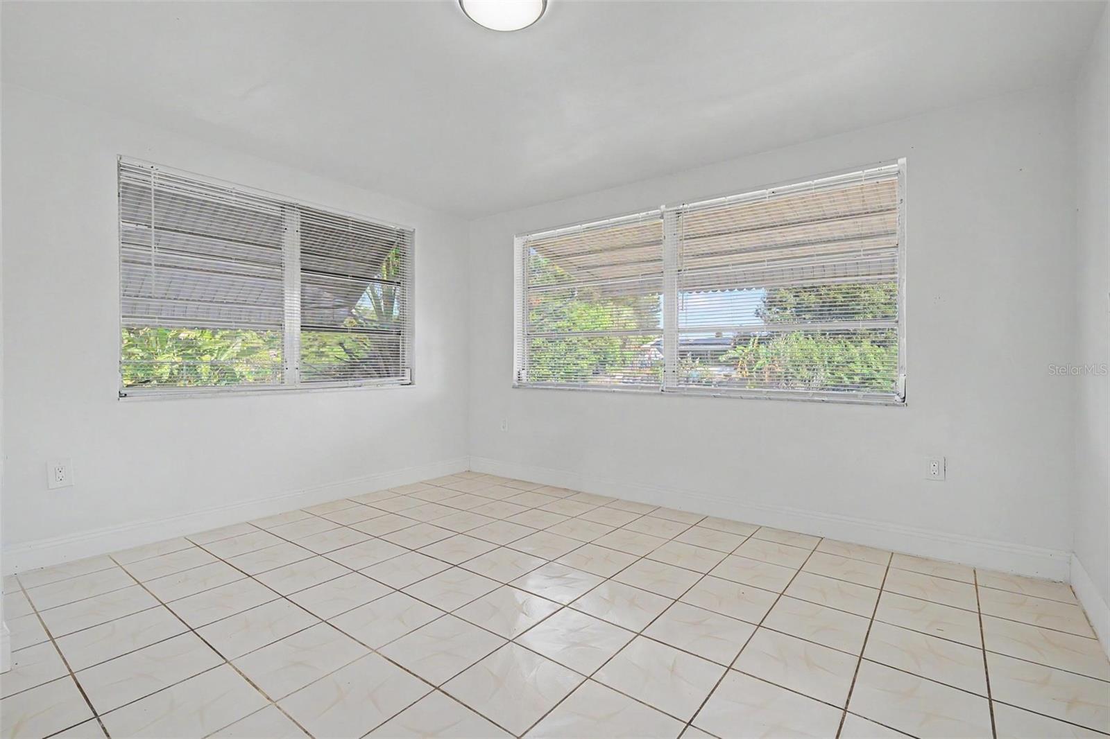 3909 SAIL DR
