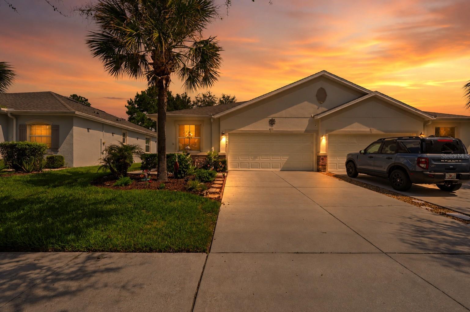 33067 Windelstraw Dr, Wesley Chapel