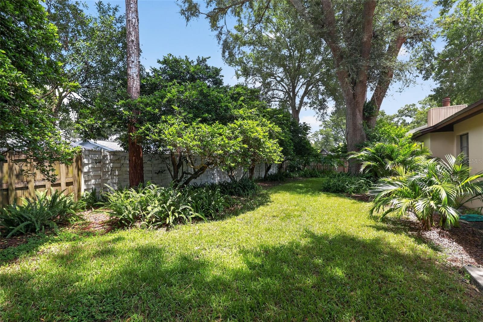 4015 DELLBROOK DR