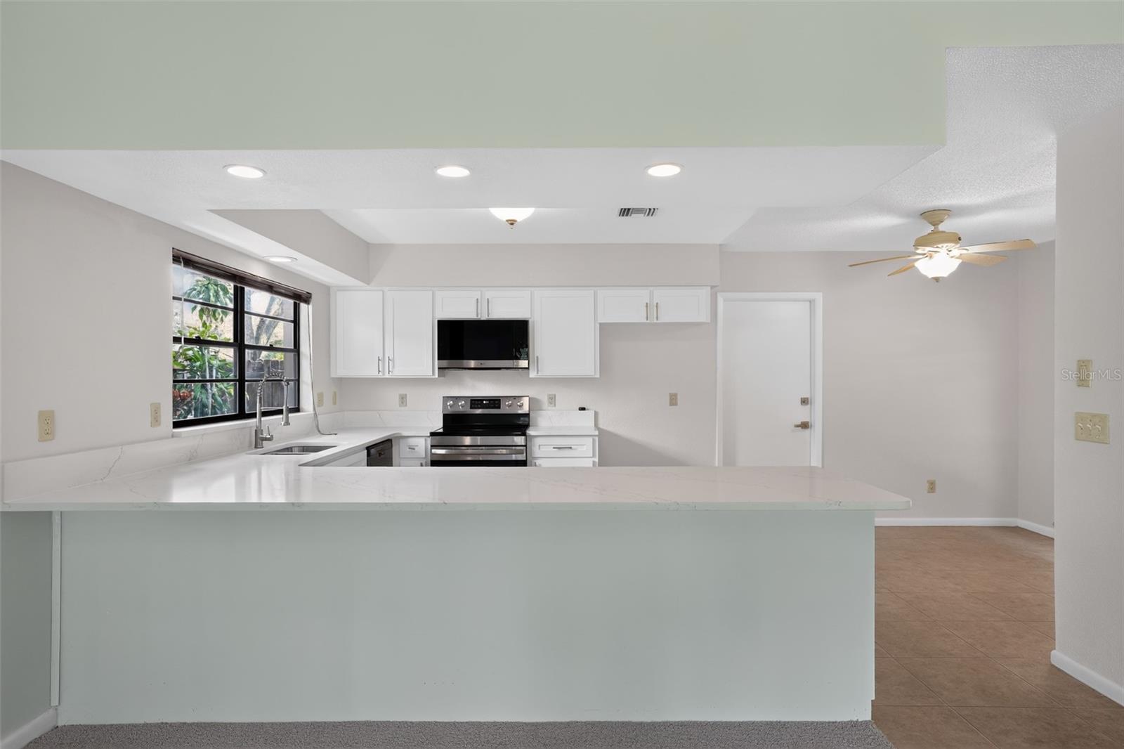 4015 DELLBROOK DR