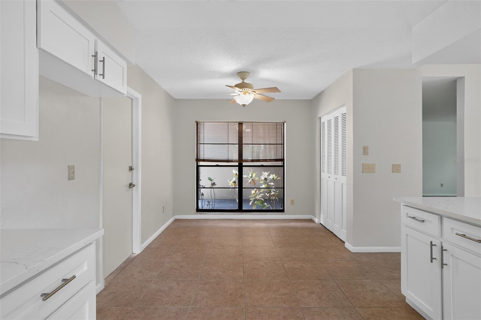 4015 DELLBROOK DR