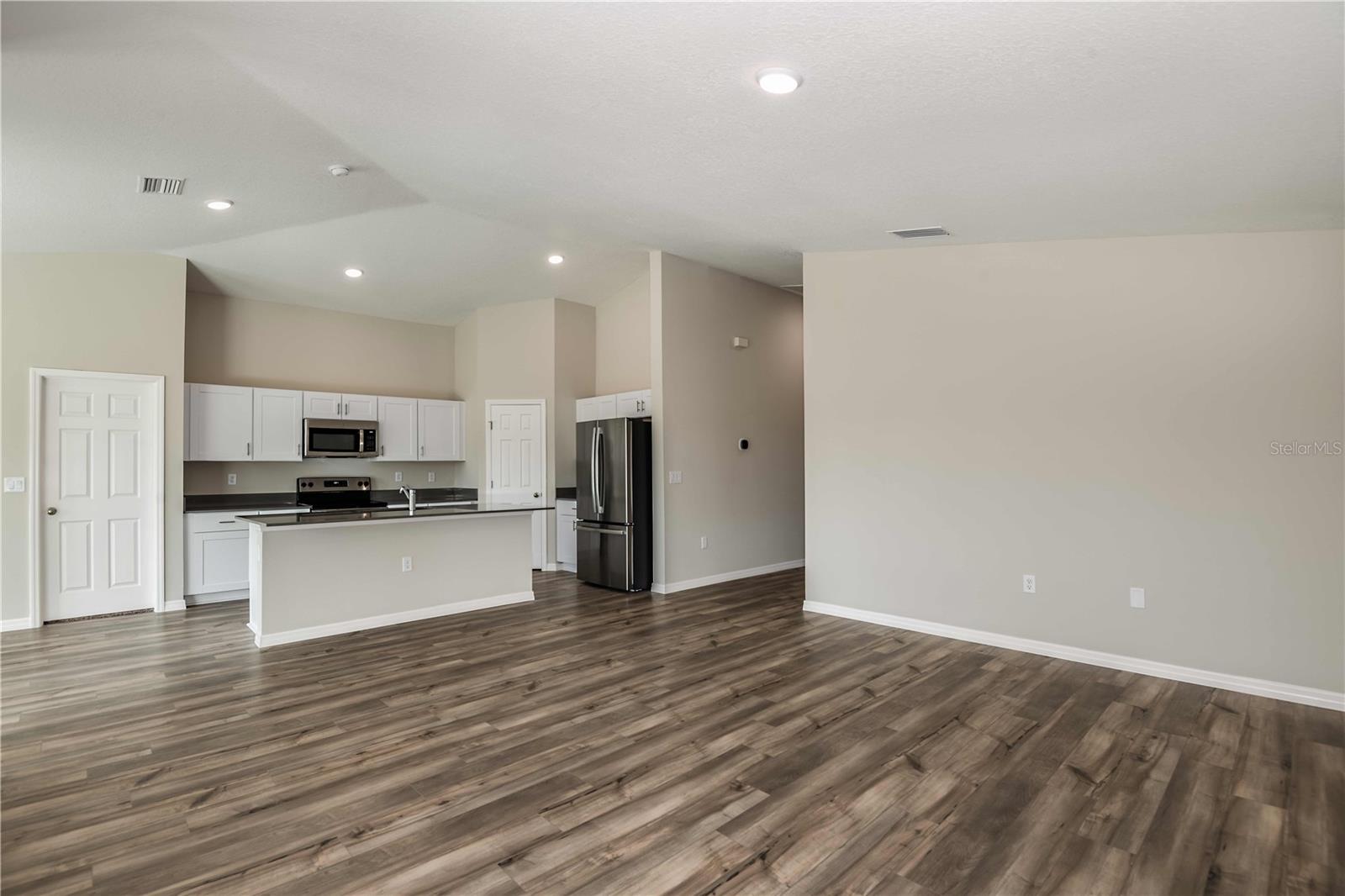 36644 THORNHEDGE DR