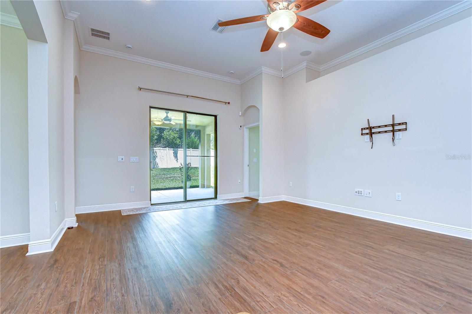 826 VINO VERDE CIR