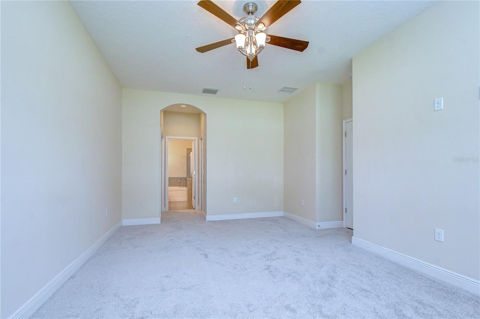826 VINO VERDE CIR