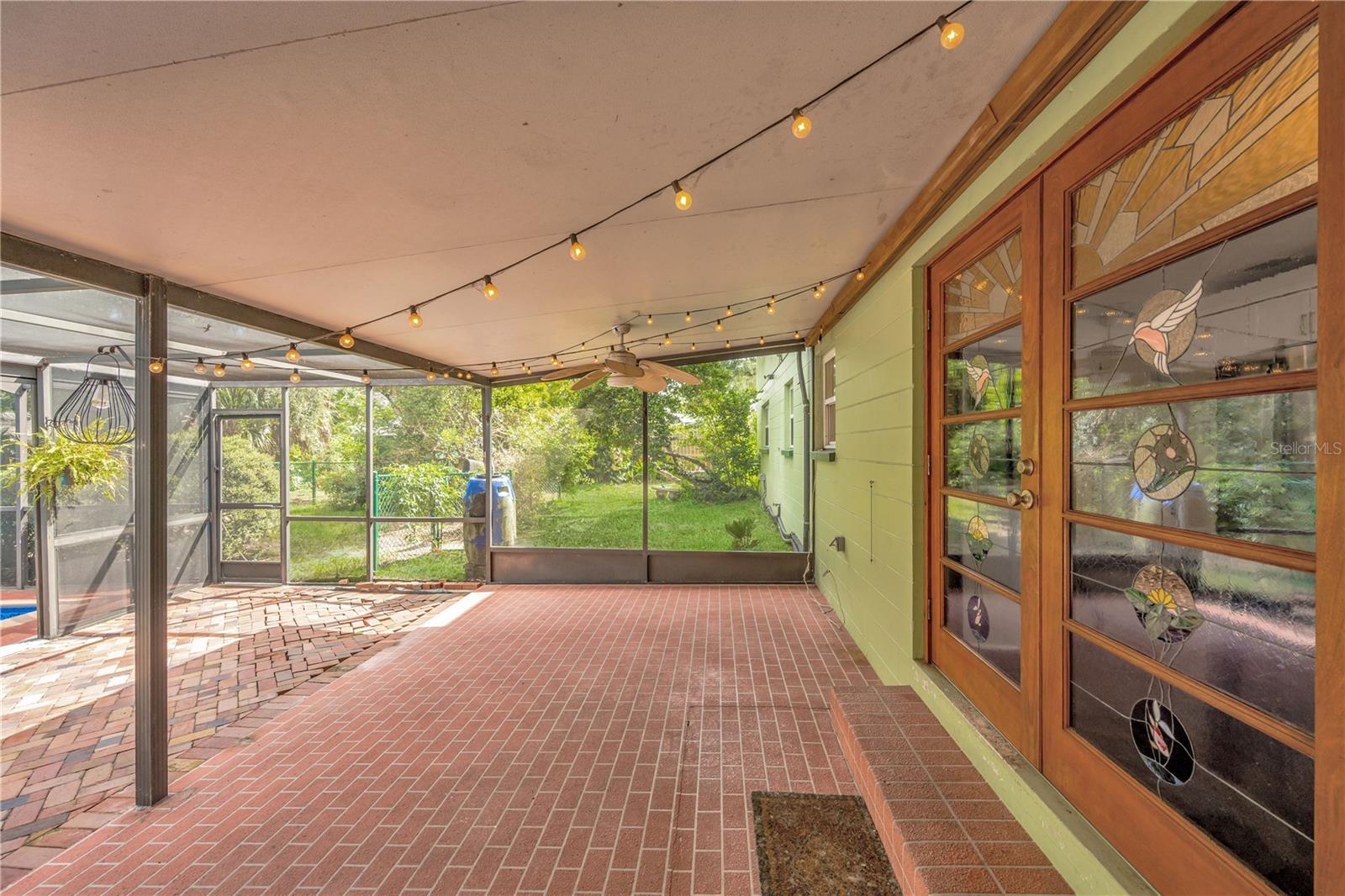 1708 WOODBINE DR