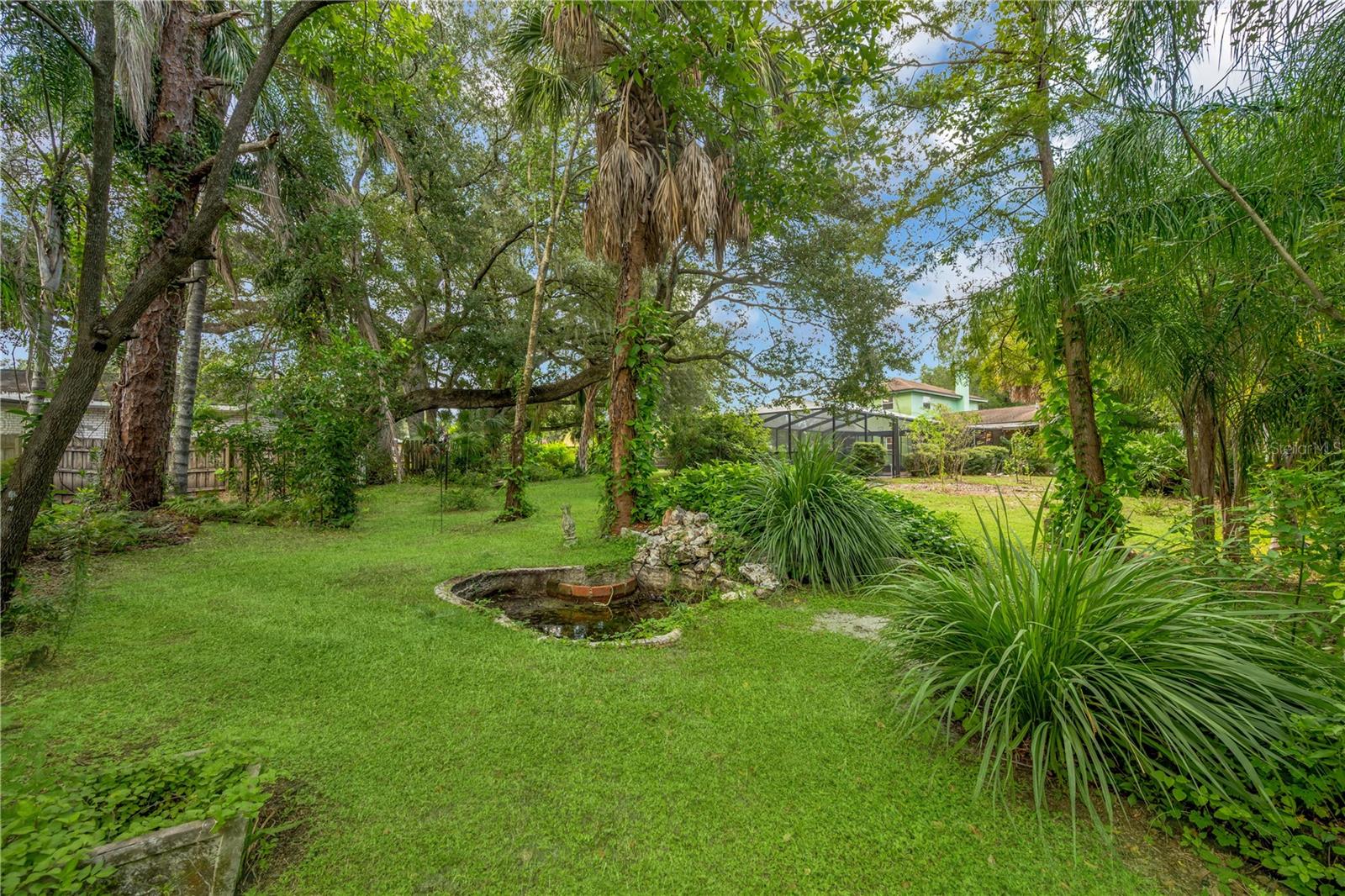 1708 WOODBINE DR