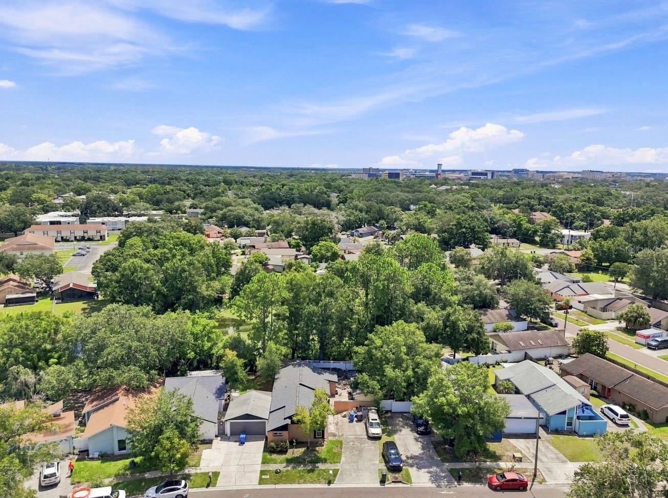 1932 GREGORY DR