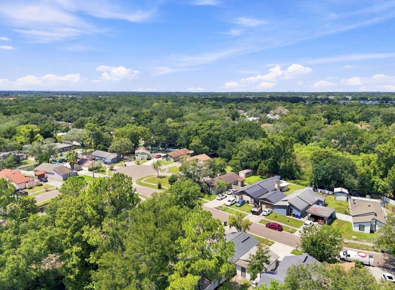 1932 GREGORY DR