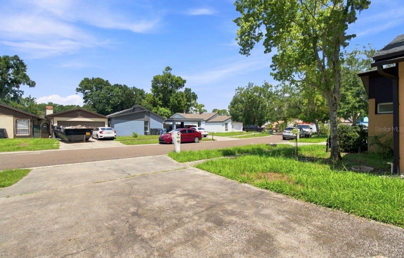1932 GREGORY DR