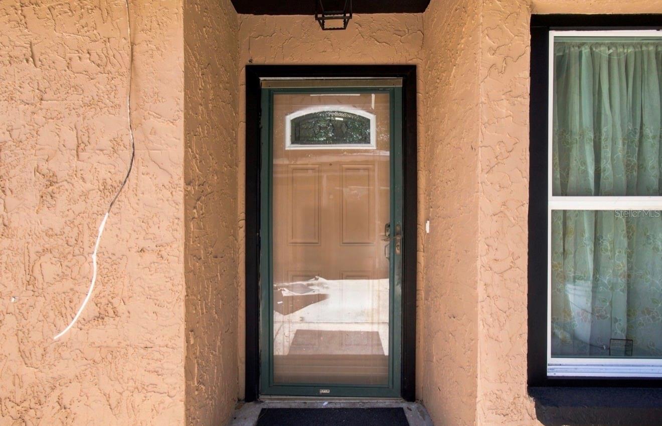 1932 GREGORY DR