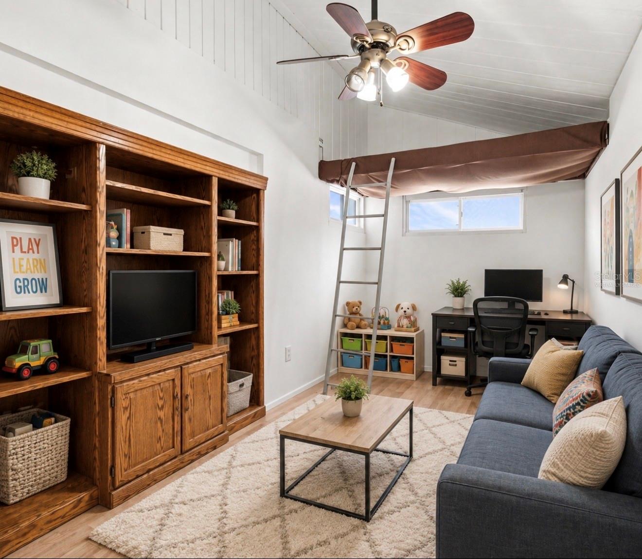 1932 GREGORY DR