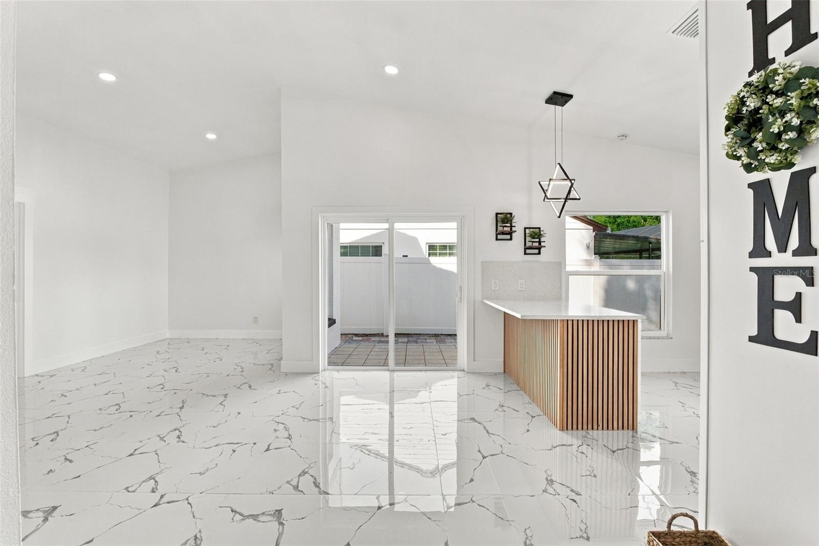 9224 CAMINO VILLA BLVD