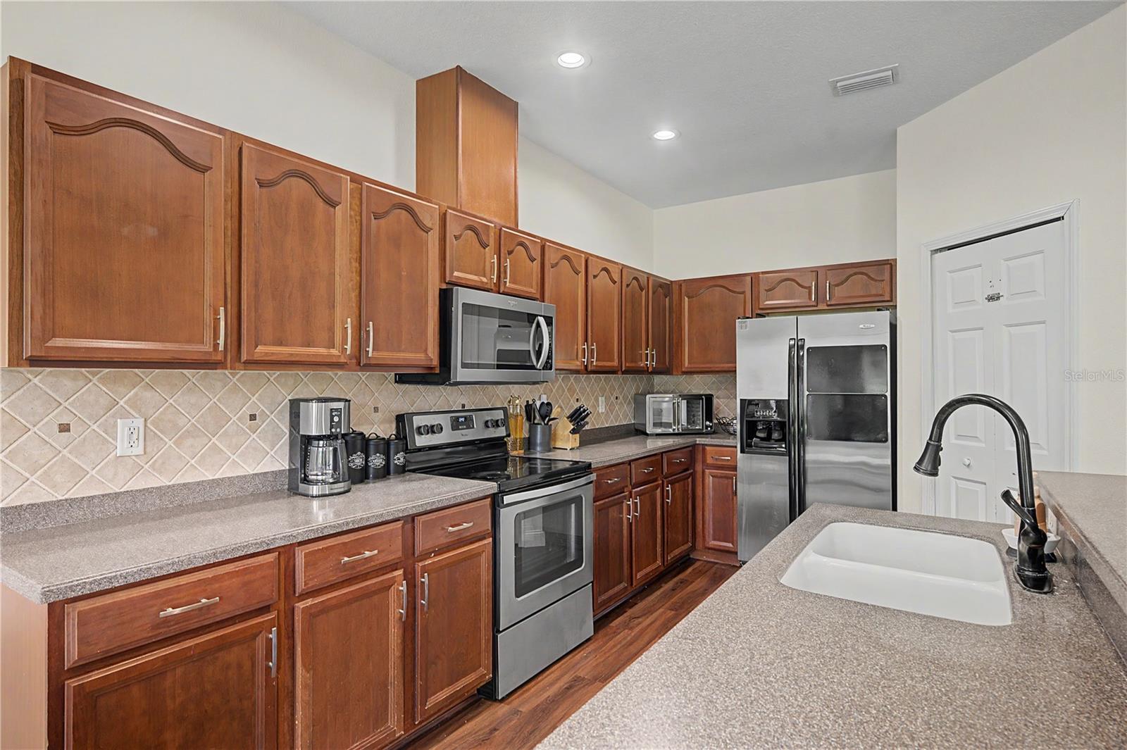 9837 JASMINE BROOK CIR