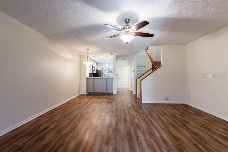 819 OAK PARK PL