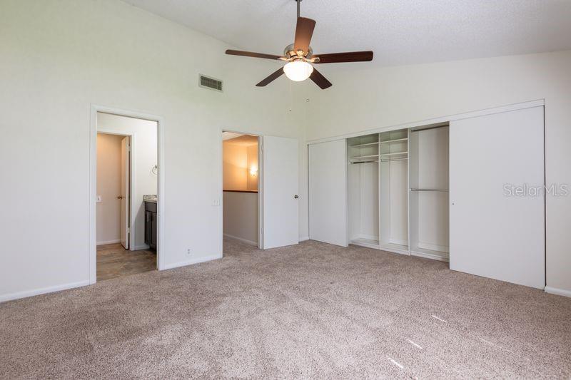 819 OAK PARK PL