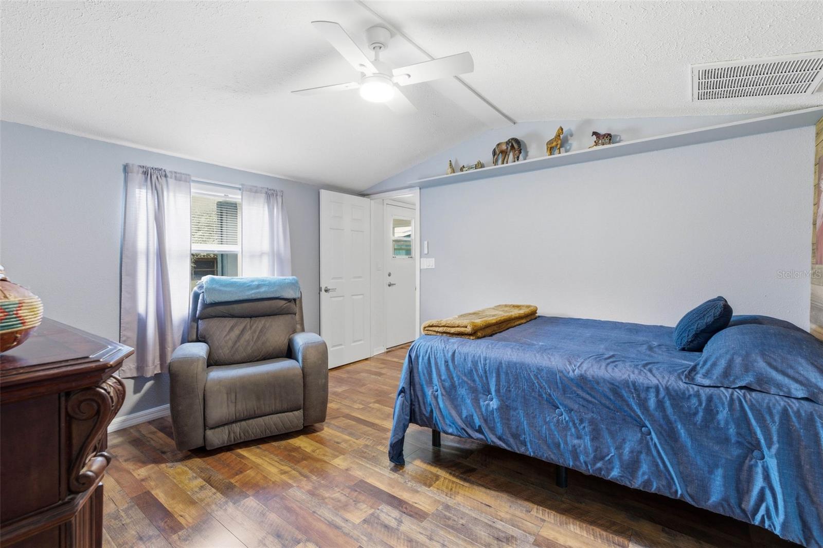 14404 AMY LN
