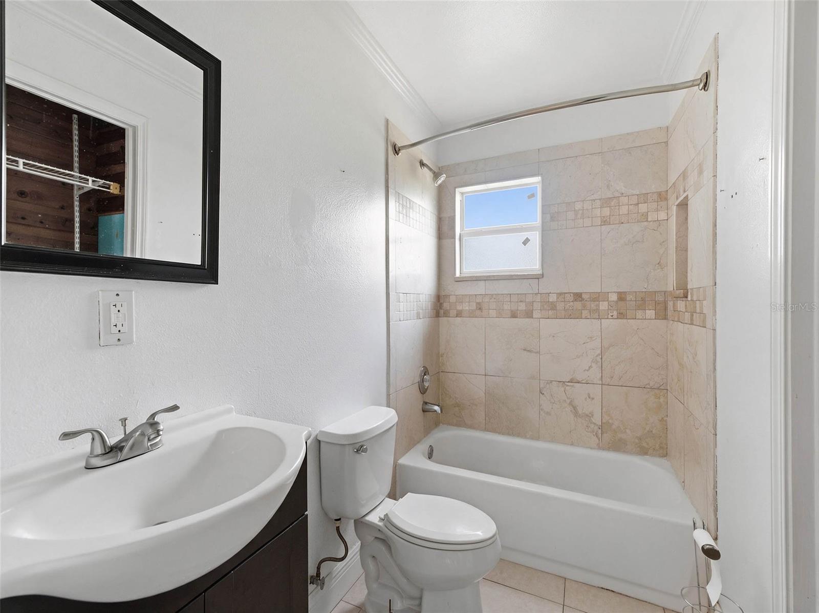 14404 AMY LN