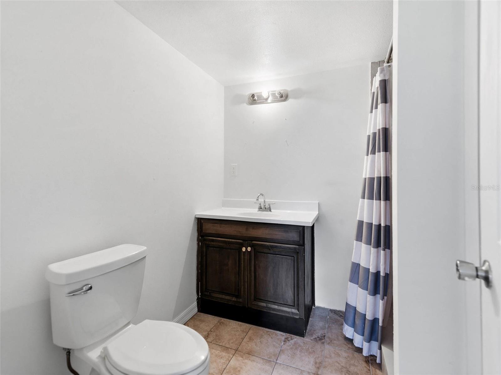 14404 AMY LN
