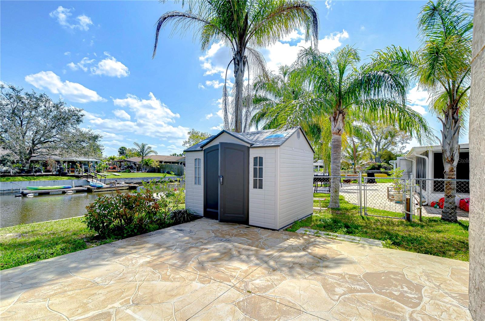 9826 ISLAND HARBOR DR