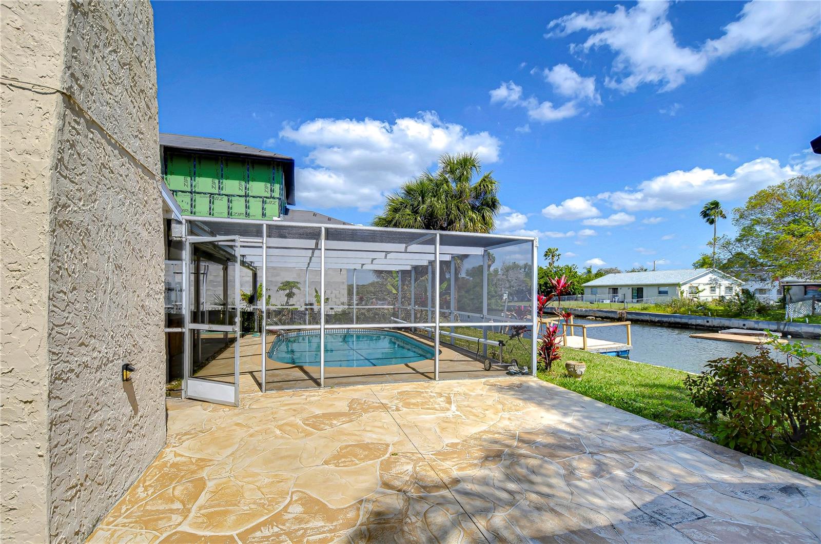 9826 ISLAND HARBOR DR