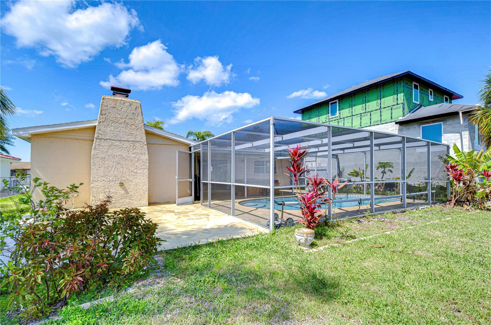 9826 ISLAND HARBOR DR